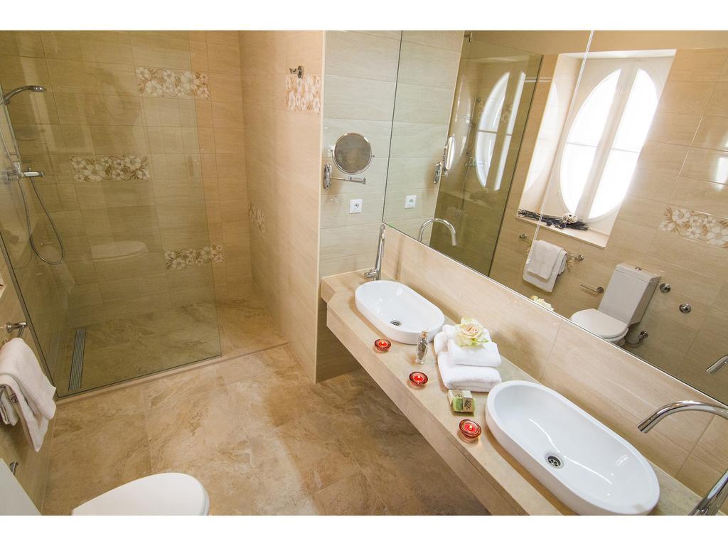 Riva Royal View Luxury Apartments Спліт Номер фото